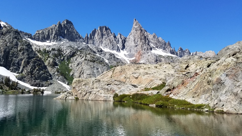 MinaretLake8.19800x450
